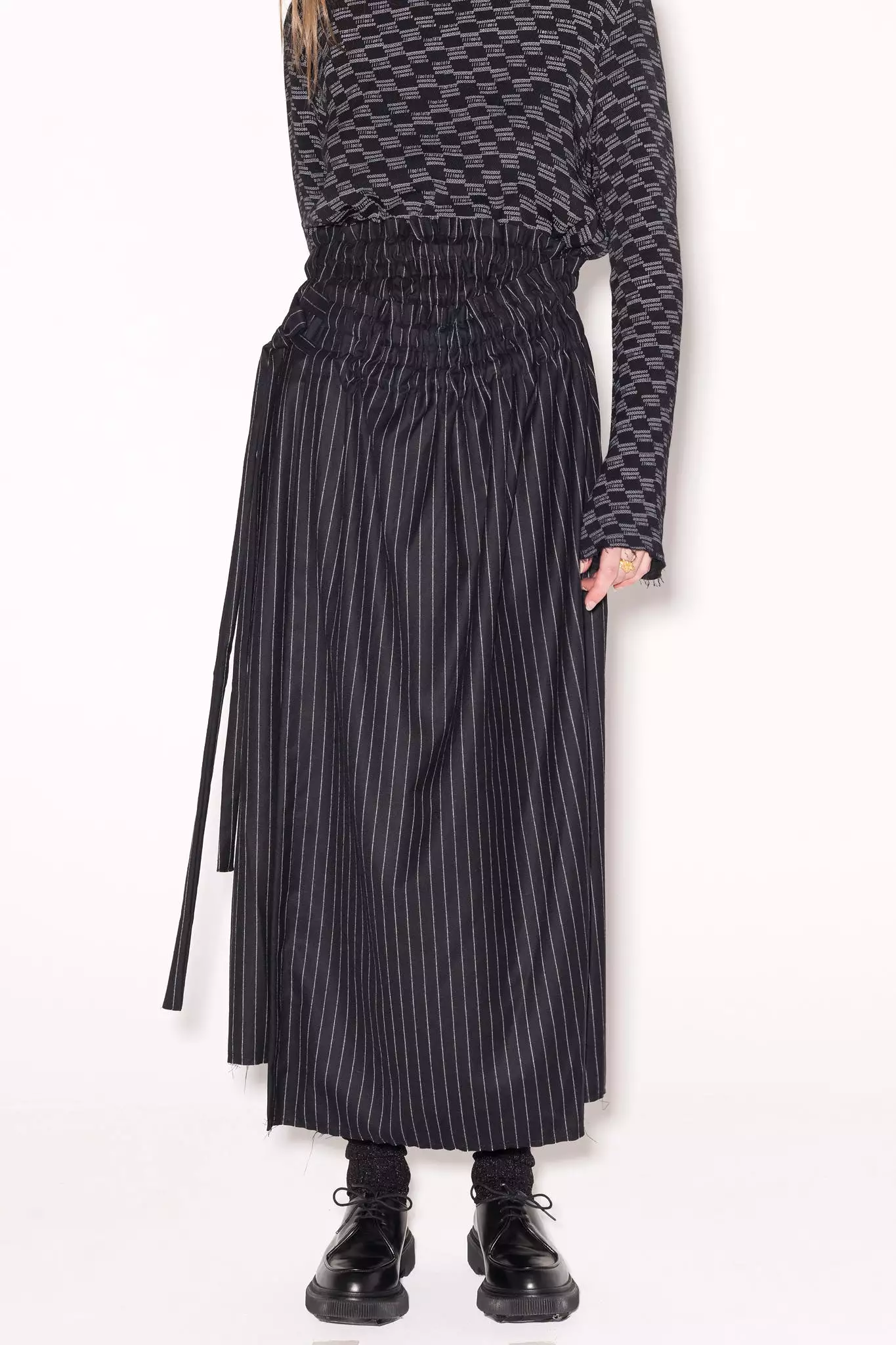 Breathe Skirt | Black Pinstripe