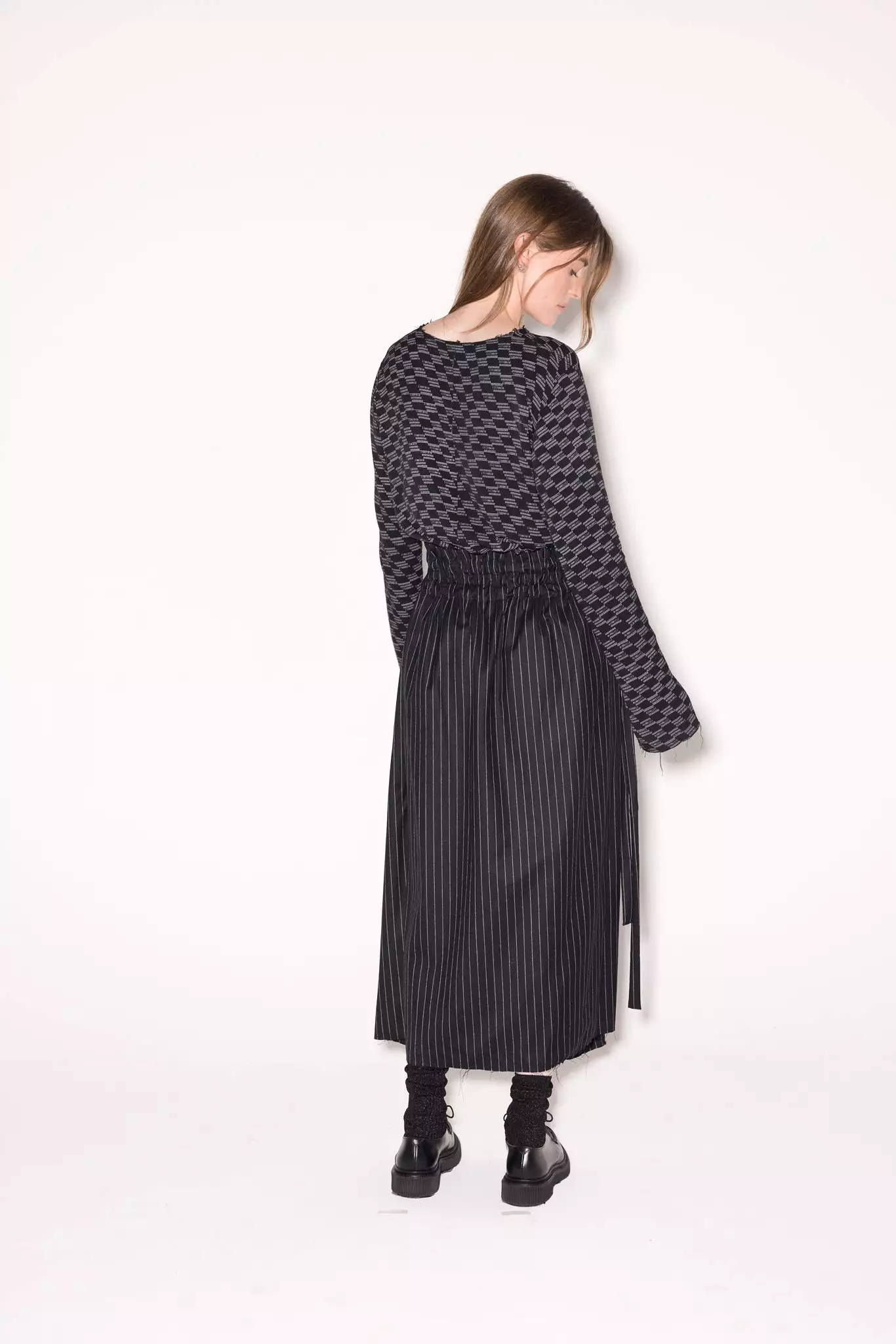 Breathe Skirt | Black Pinstripe