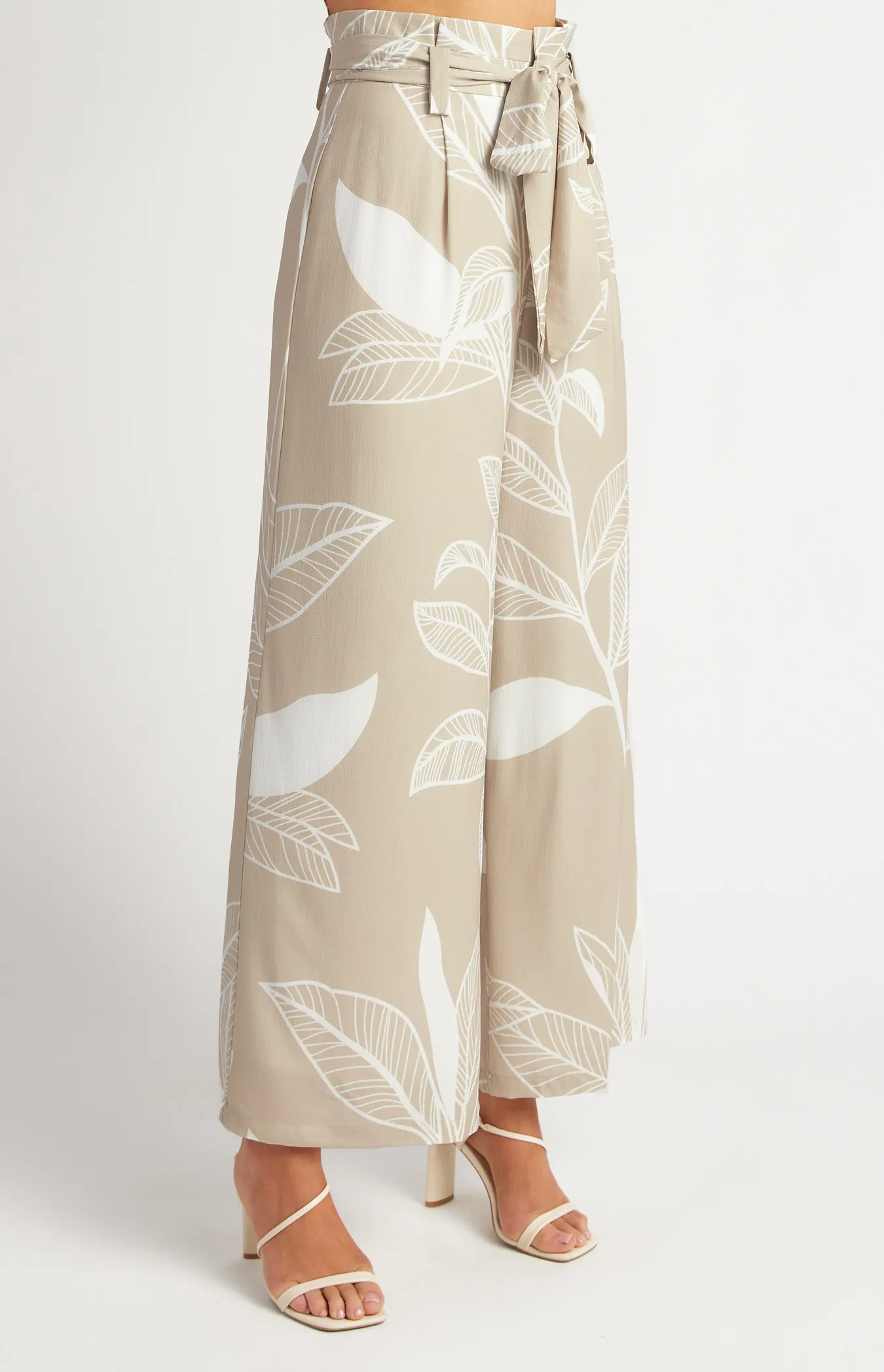 Leaf Print Paper Bag Waist Wide Leg Pants (SPA484B)