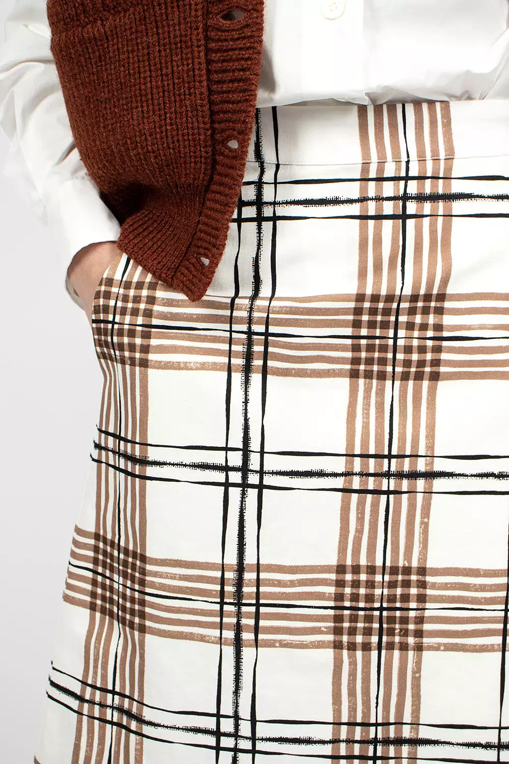 Painted Check Wrap Skirt Off-white/Black/Tan