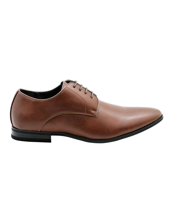 Pisa Dress Shoes in Tan