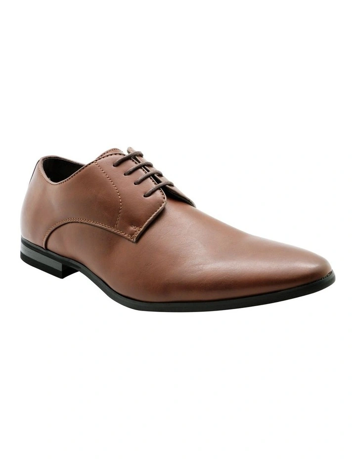 Pisa Dress Shoes in Tan