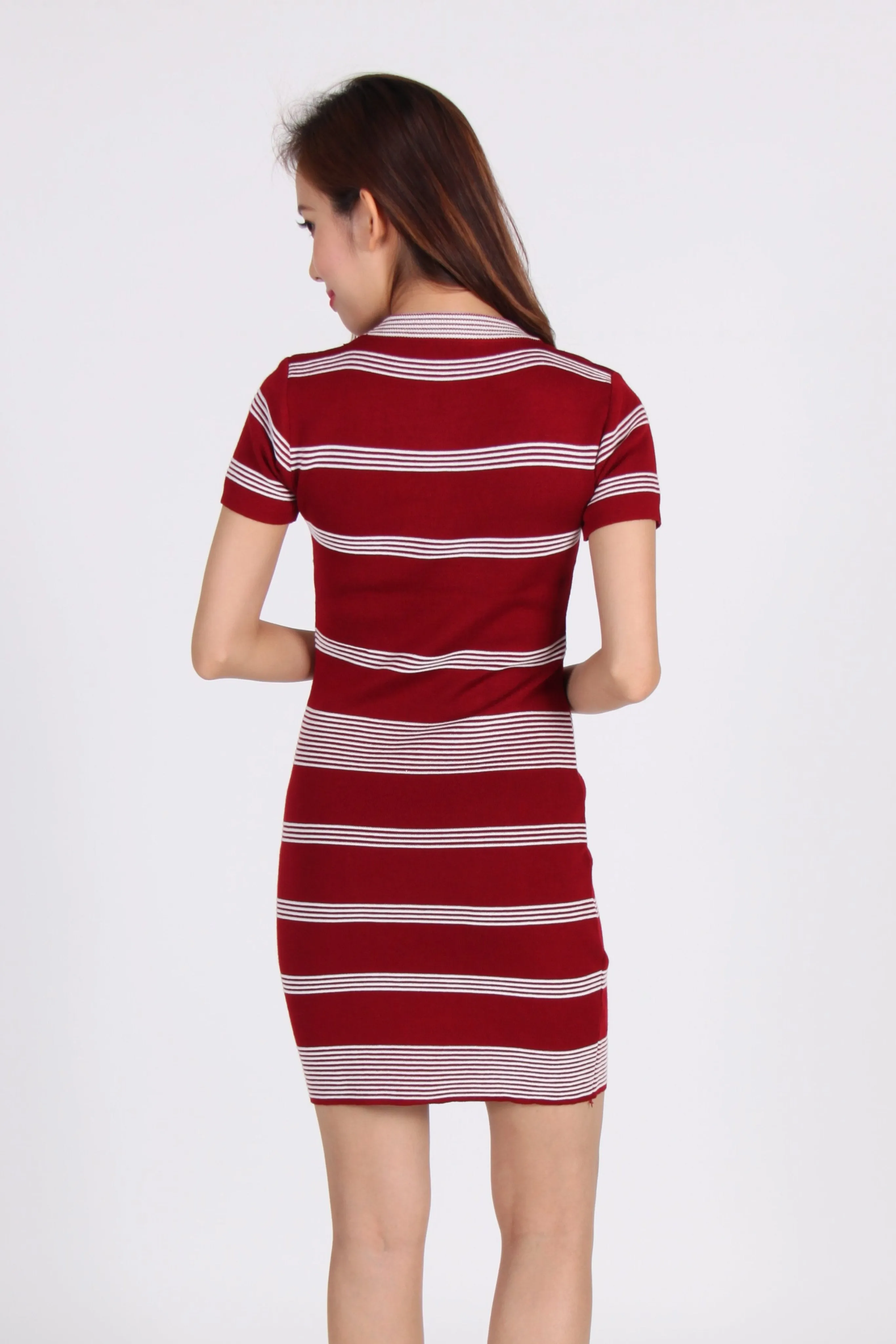 Sleeve Stripes Contrast Bodycon Dress in Maroon