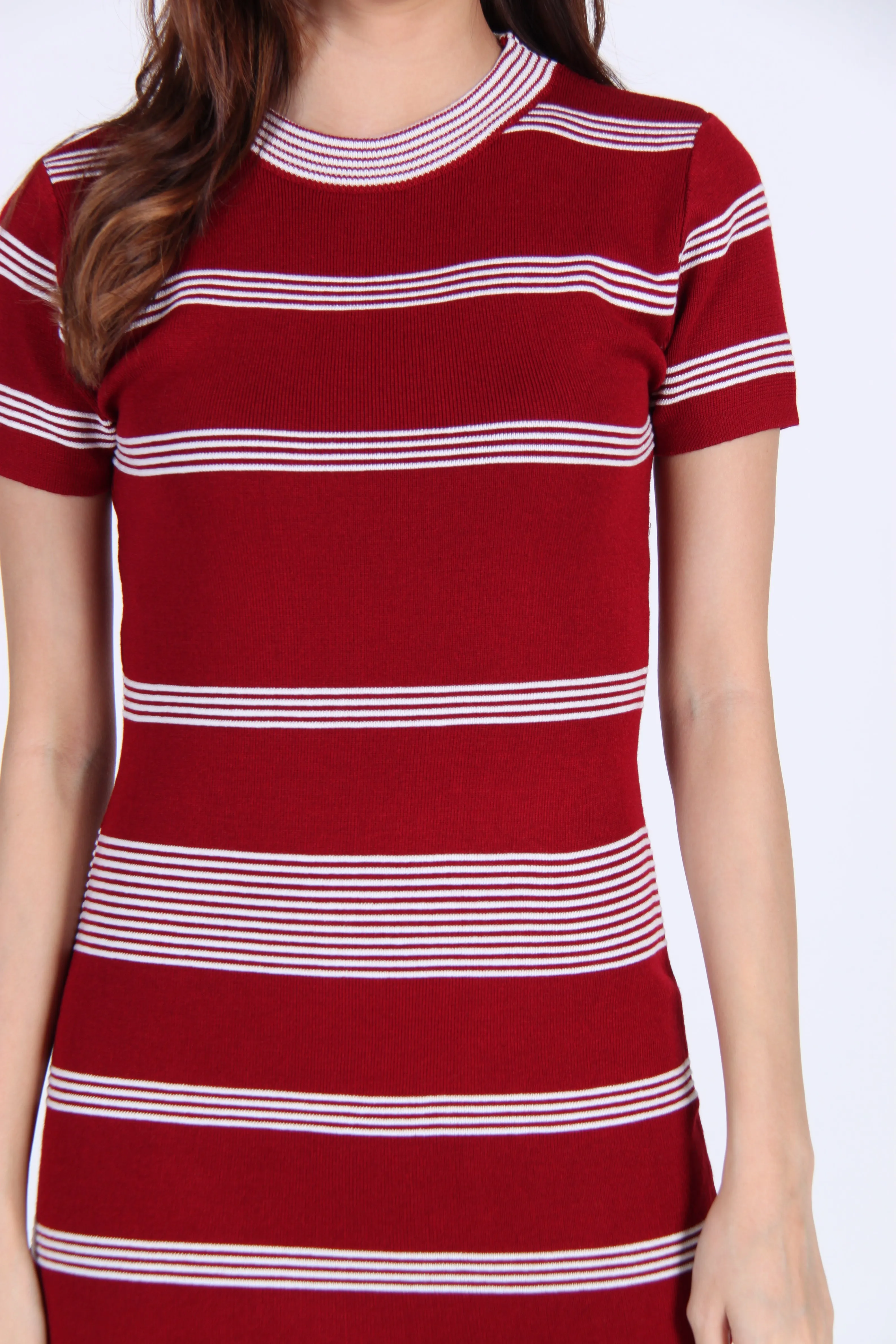 Sleeve Stripes Contrast Bodycon Dress in Maroon