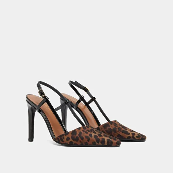 Slingbacks pumps in brown leopard textile and black patent