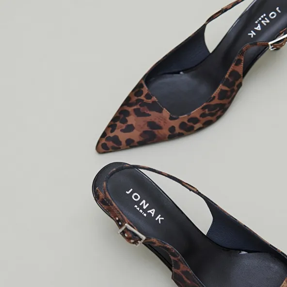 Slingbacks pumps in leopard